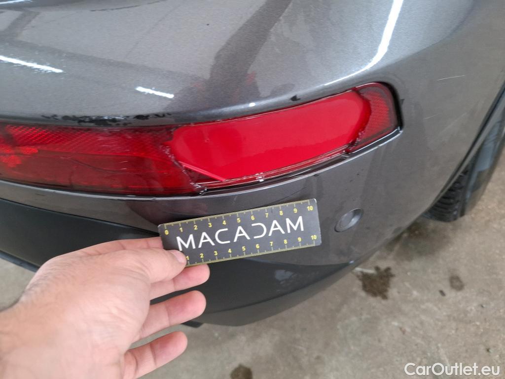  DS  DS7 DS DS 7 Crossback / 2017 / 5P / SUV BlueHDi 130 Auto Executive #41