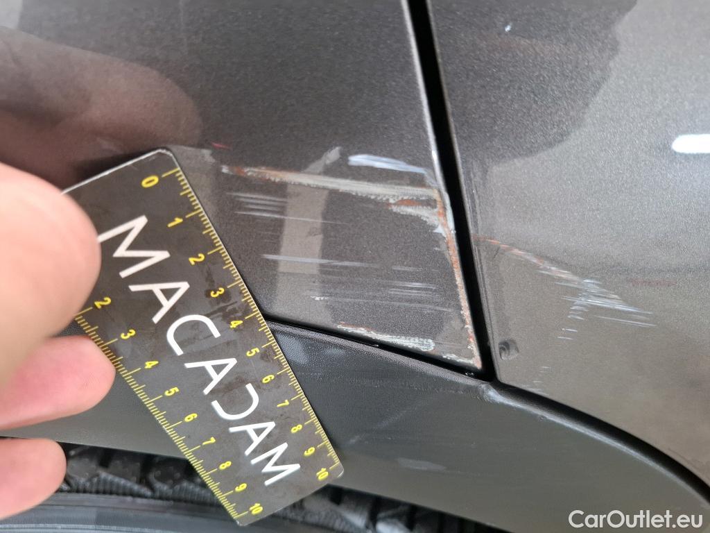  DS  DS7 DS DS 7 Crossback / 2017 / 5P / SUV BlueHDi 130 Auto Executive #12