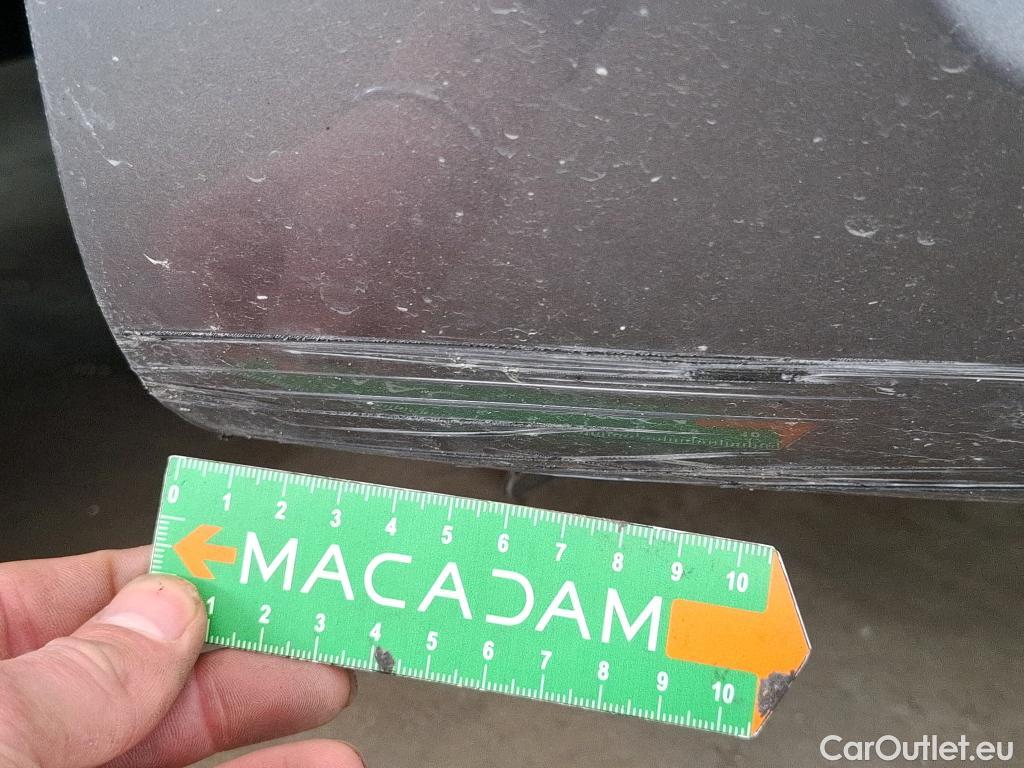  Mercedes  A-Klasse MERCEDES-BENZ Classe A Compact / 2018 / 5P / Berline A 180 d Business Line BVA #12