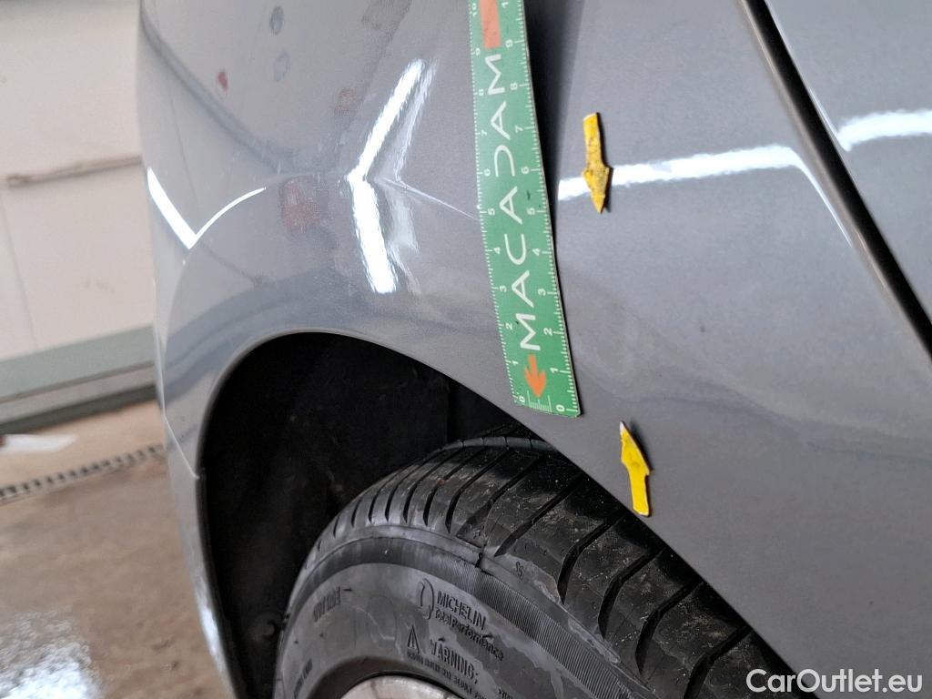  Bmw  Serie 1 BMW Série 1 / 2019 / 5P / Berline 116i DKG7 Business Design #3