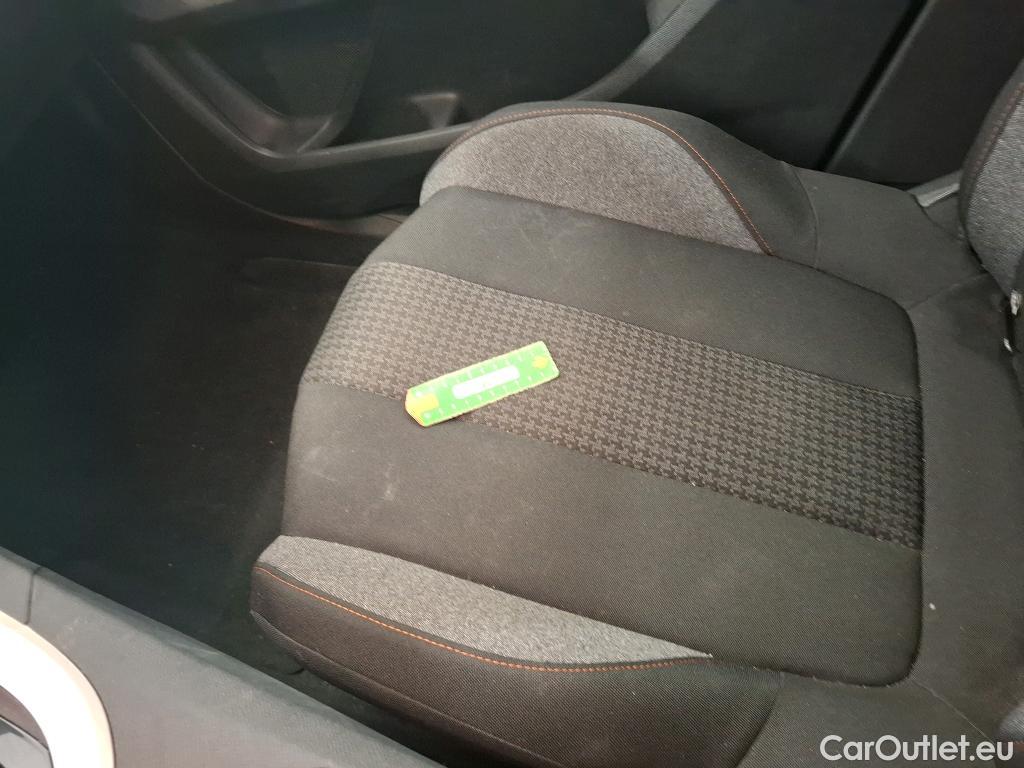  Peugeot  3008  Active Pack 1.5 HDi 130CV BVA8 E6d #16