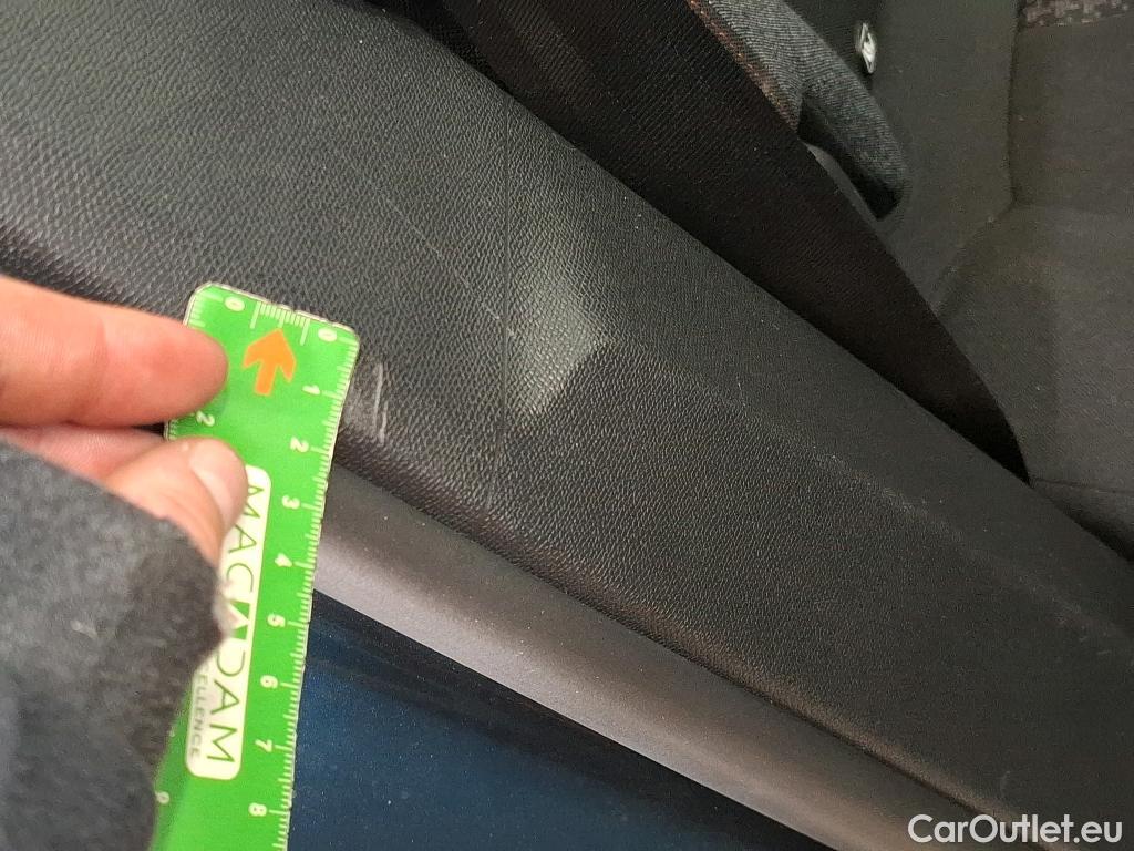  Peugeot  3008  Active Pack 1.5 HDi 130CV BVA8 E6d #13