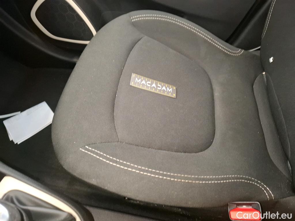  Renault  Captur RENAULT  5p Crossover Business ENERGY dCi 90 #45