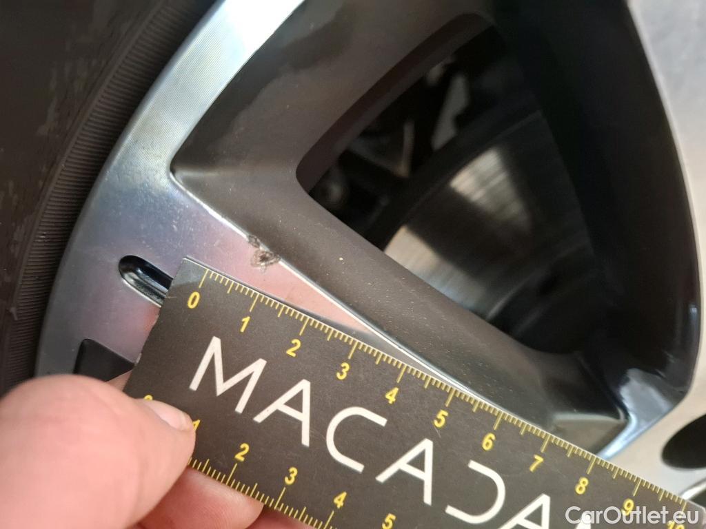  Renault  Captur RENAULT  5p Crossover Business ENERGY dCi 90 #24