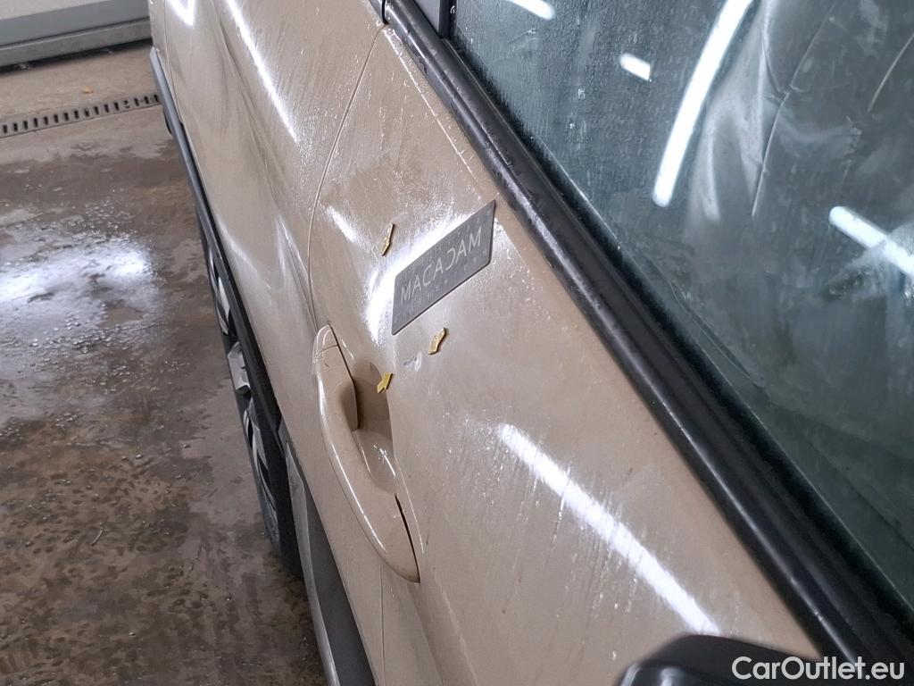  Renault  Captur RENAULT  5p Crossover Business ENERGY dCi 90 #37