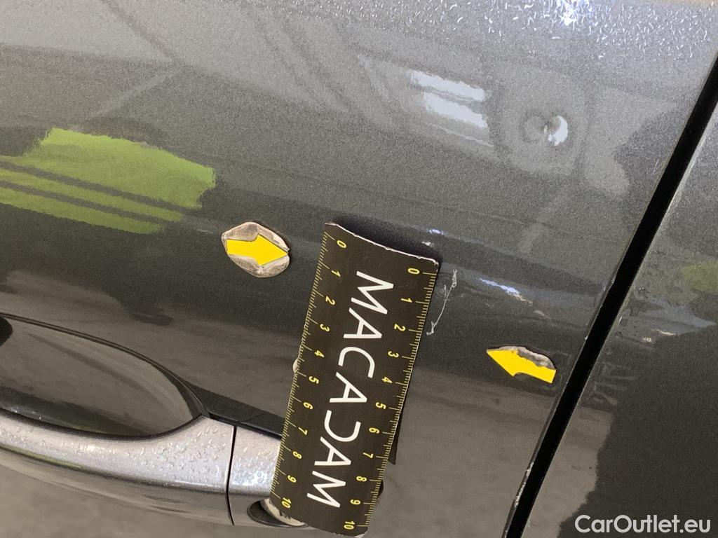  Citroen  C4  Berline Shine Pack 1.2 PureTech 130CV BVA8 E6d #16