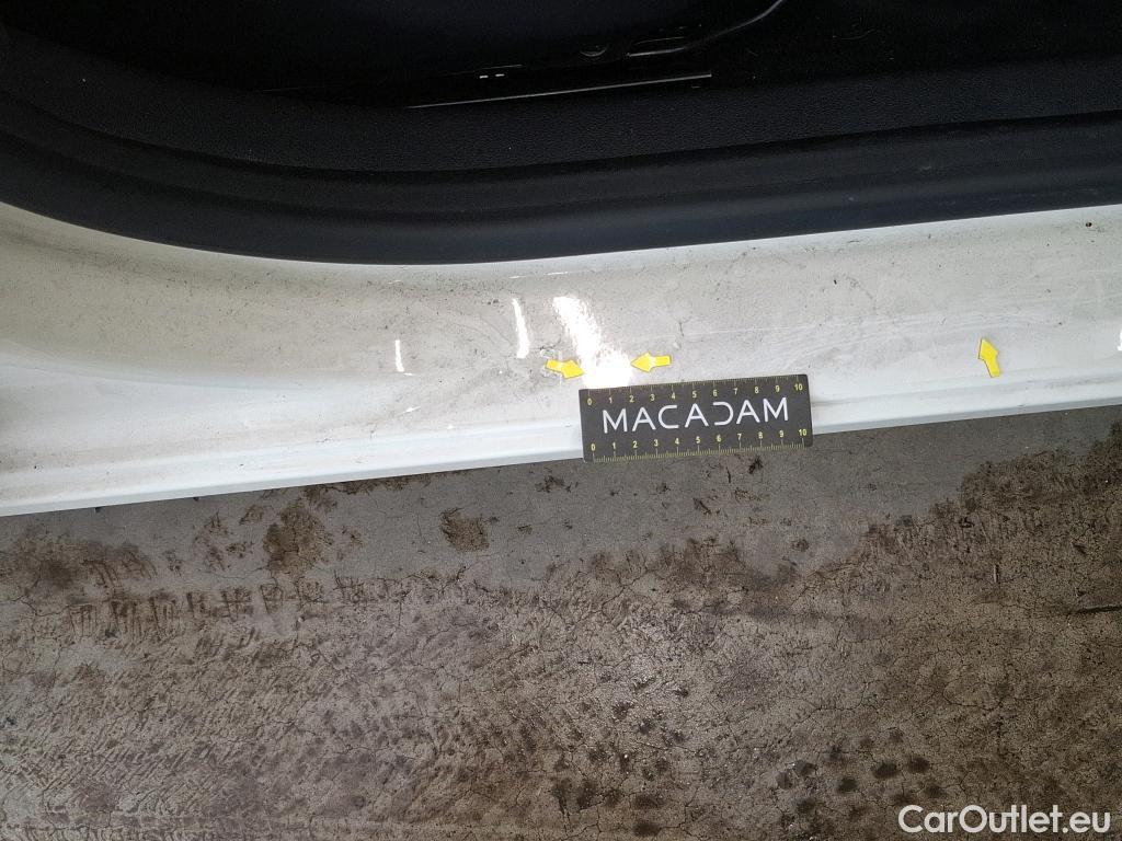  Renault  Captur RENAULT  5p Crossover Business ENERGY dCi 90 #28