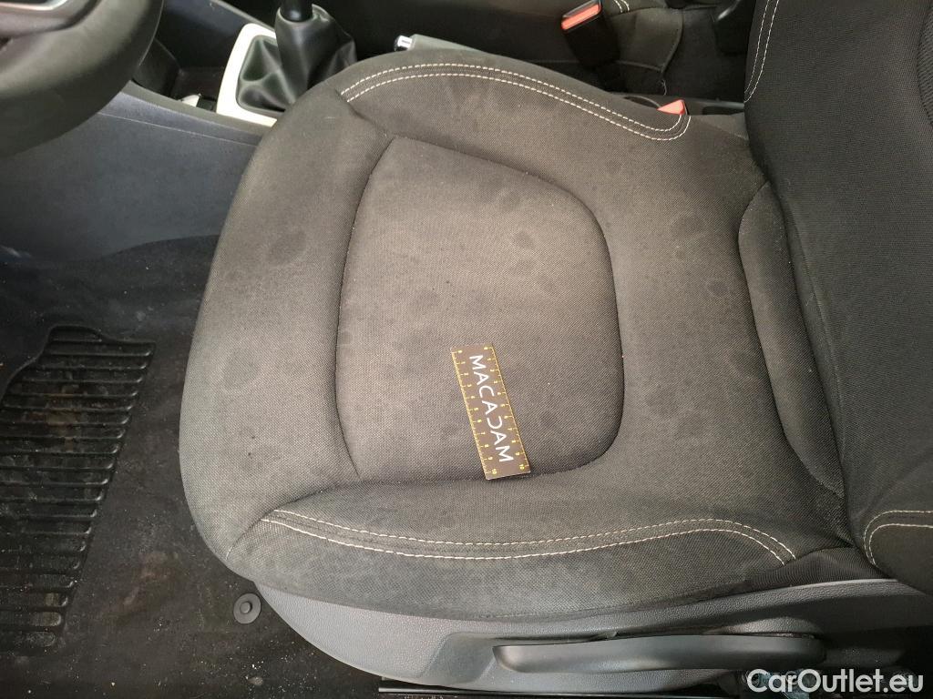  Renault  Captur RENAULT  5p Crossover Business ENERGY dCi 90 #1