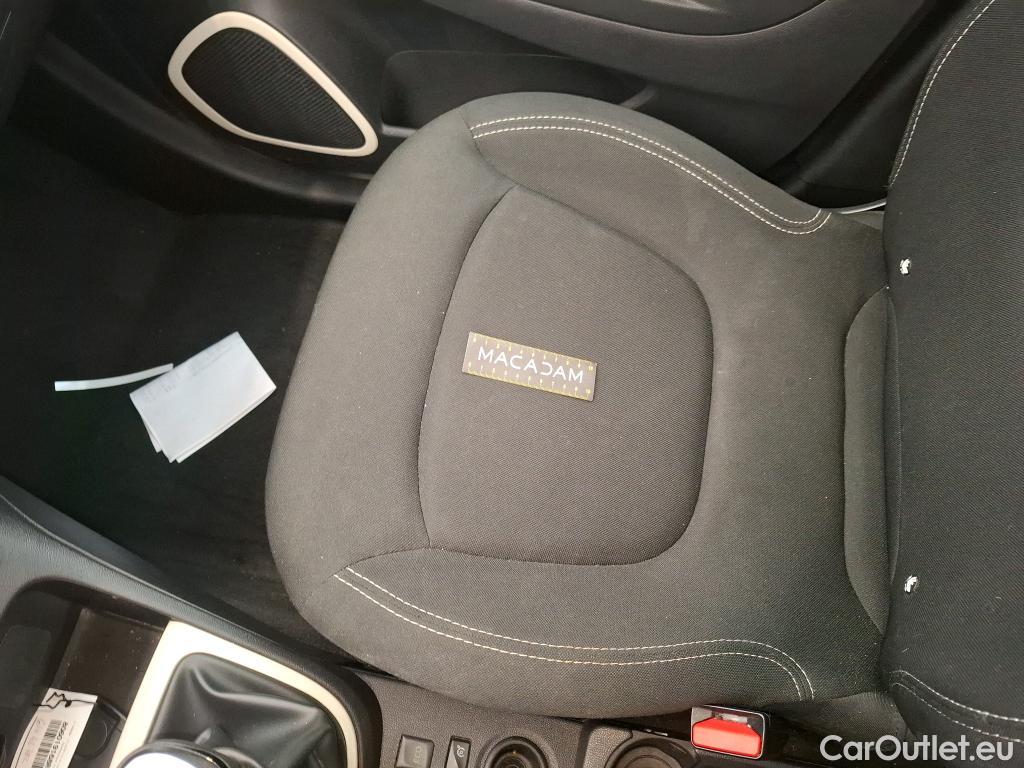  Renault  Captur RENAULT  5p Crossover Business ENERGY dCi 90 #44