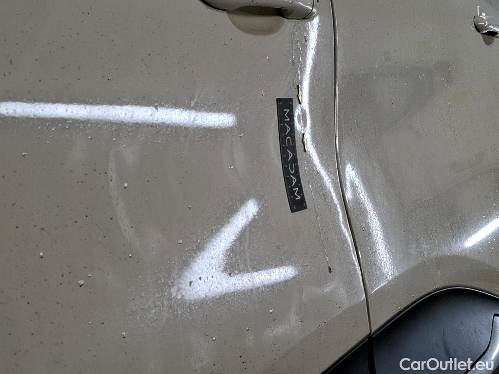  Renault  Captur RENAULT  5p Crossover Business ENERGY dCi 90 #32