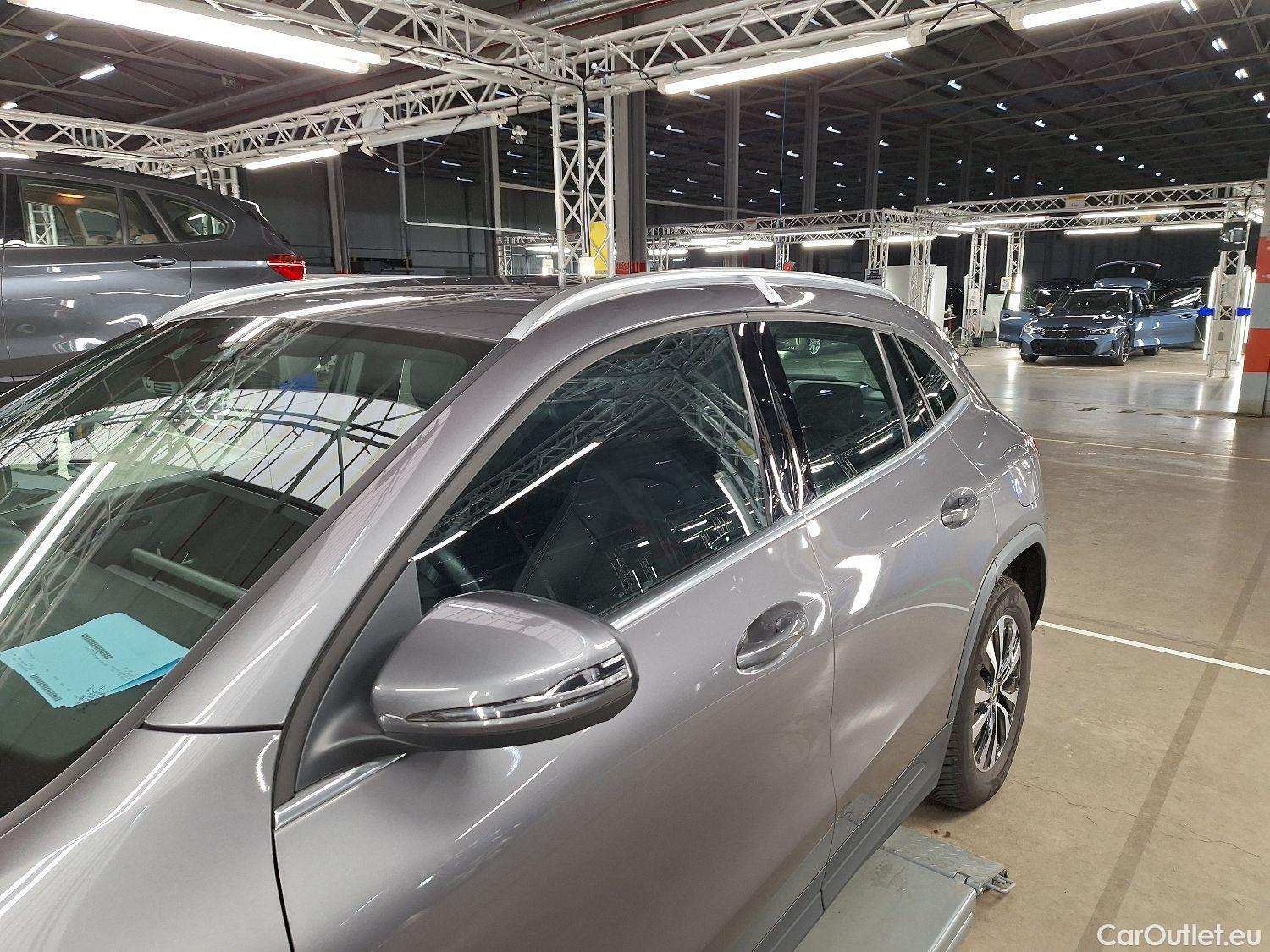  Mercedes  GLA Mercedes,  '20 PHEV, Mercedes-Benz   250e Business Solution 5d #15