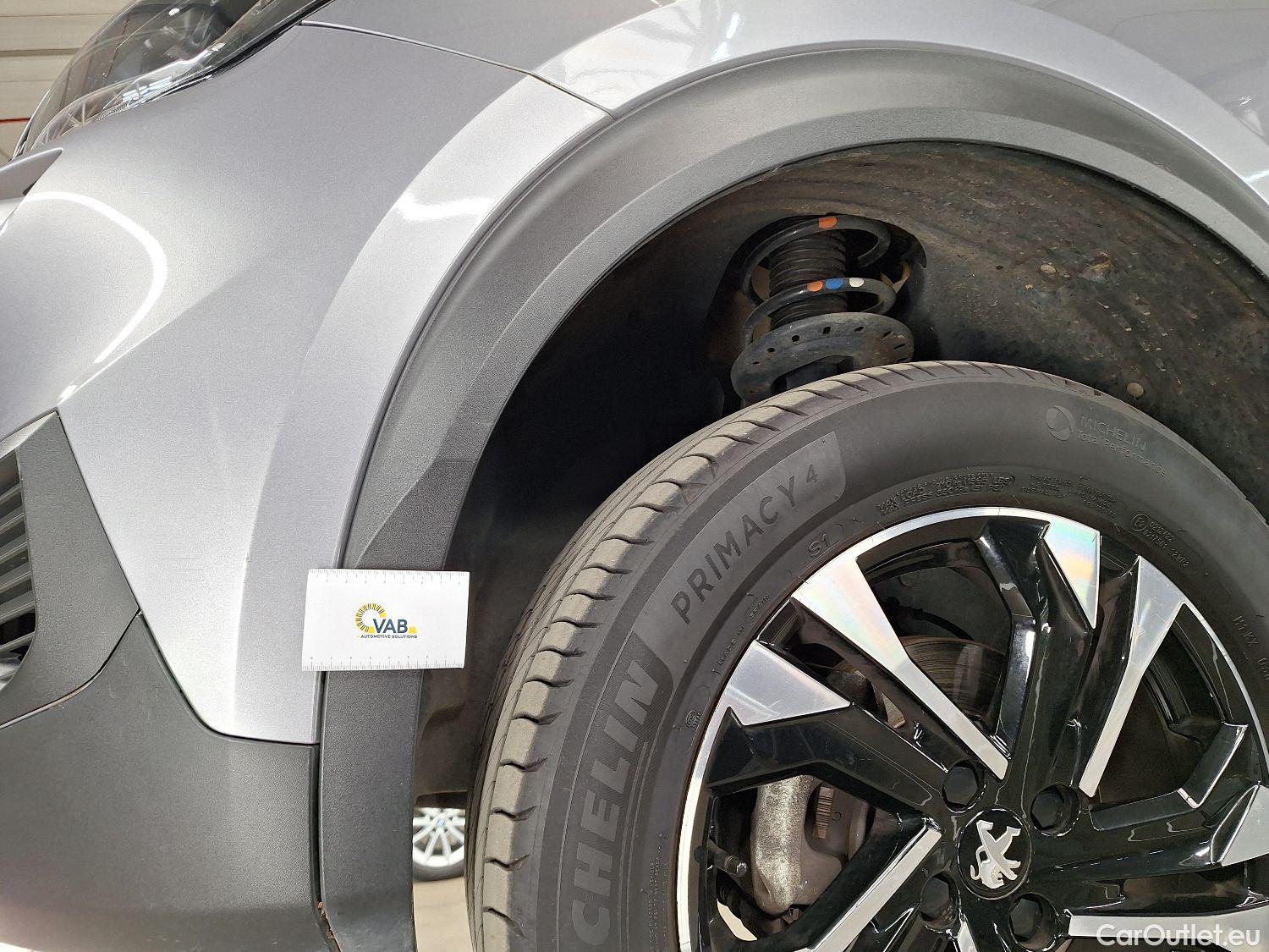  Peugeot  2008 Peugeot,  '19, Peugeot  1.2 Puretech 96kW S&S Allure 5d #20