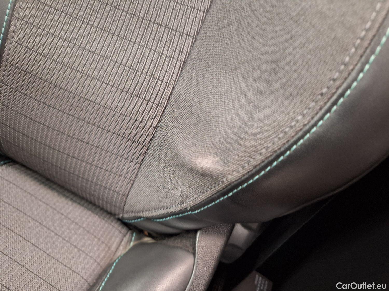  Peugeot  2008 Peugeot,  '19, Peugeot  1.2 Puretech 96kW S&S Allure 5d #45