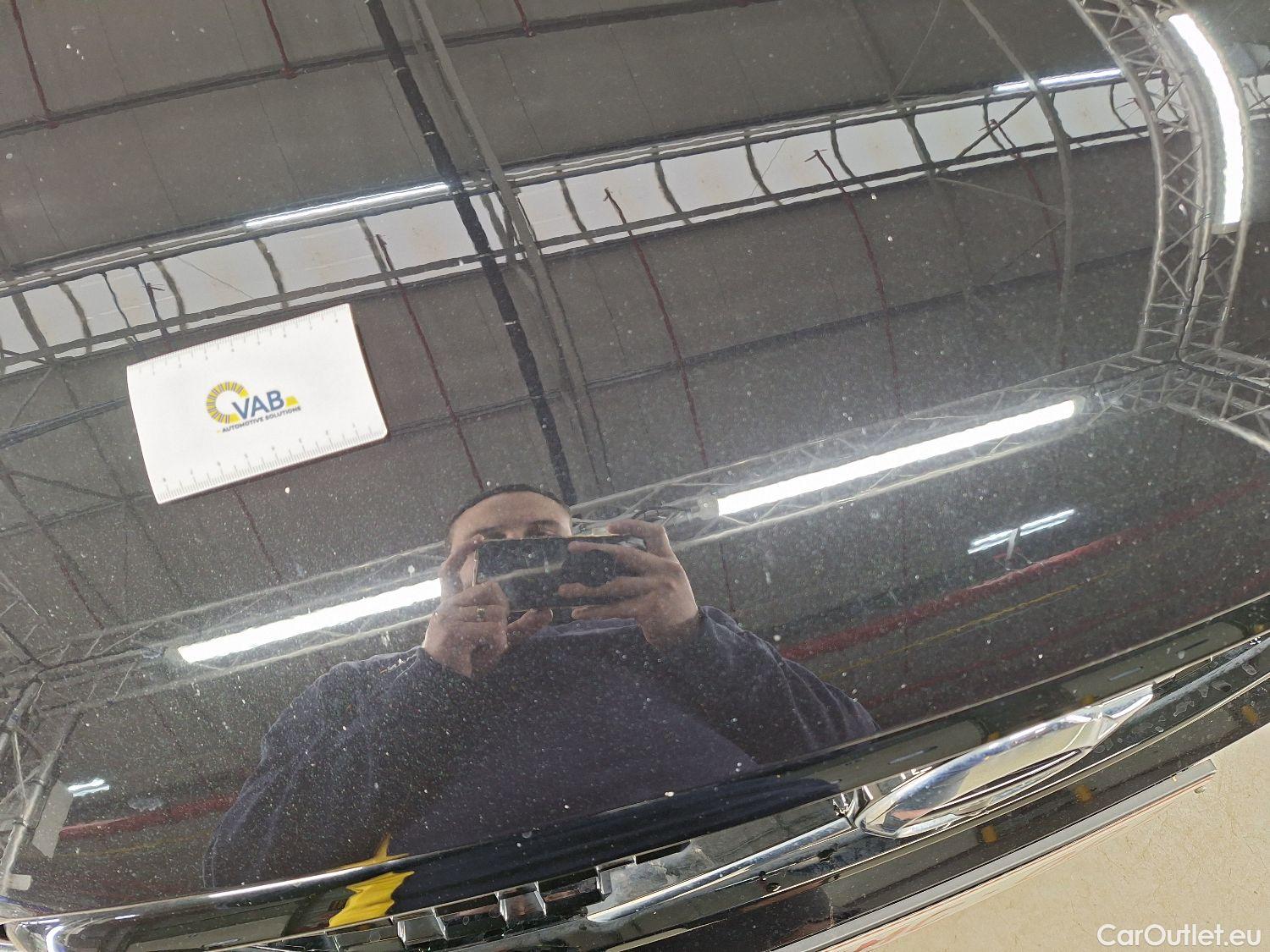  Volvo  XC 40 Volvo, XC40 '17, Volvo XC40 T5 Twin Engine R-Design 5d #53