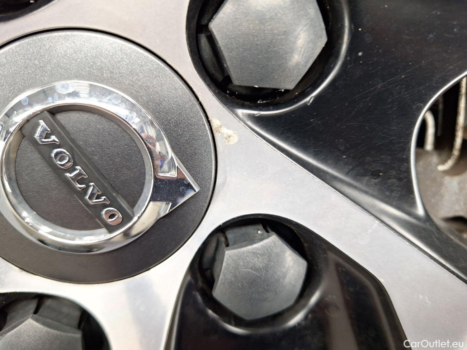  Volvo  XC 40 Volvo, XC40 '17, Volvo XC40 T5 Twin Engine R-Design 5d #4