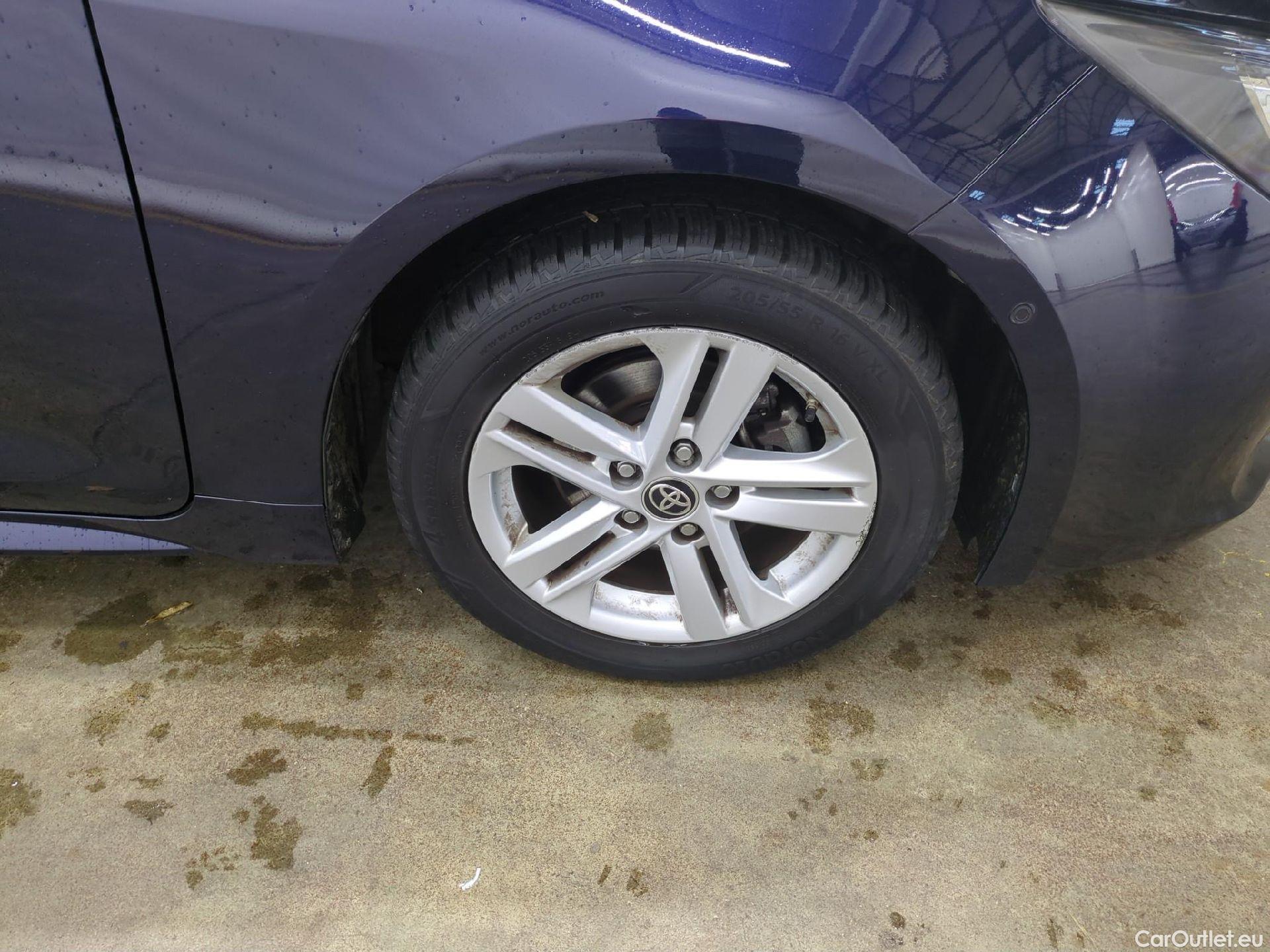  Toyota  Corolla TOYOTA  / 2018 / 5P / Berline Hybride 122h Dynamic Business Beyond Zer #7