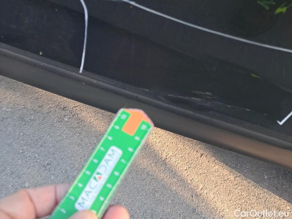  Volkswagen  T-ROC VOLKSWAGEN  / 2017 / 5P / todoterreno Advance 2.0 TDI 110kW (150CV) DSG (AC2) #2