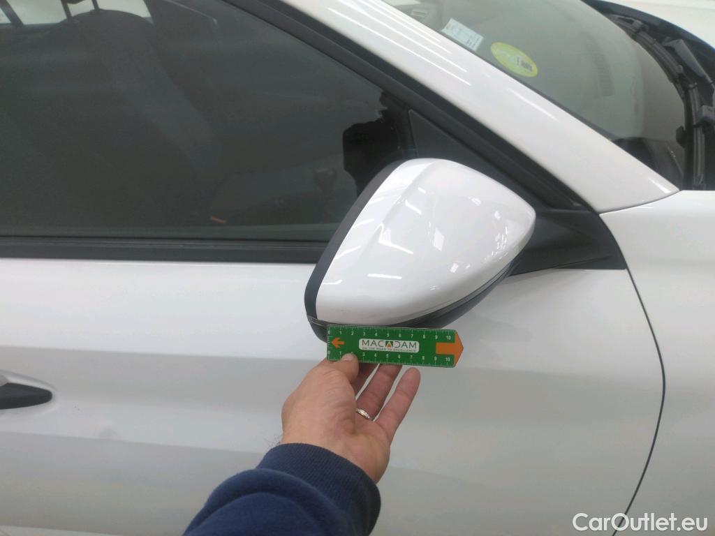  Peugeot  208  Premium 1.5 HDi 100CV BVM6 E6d #20