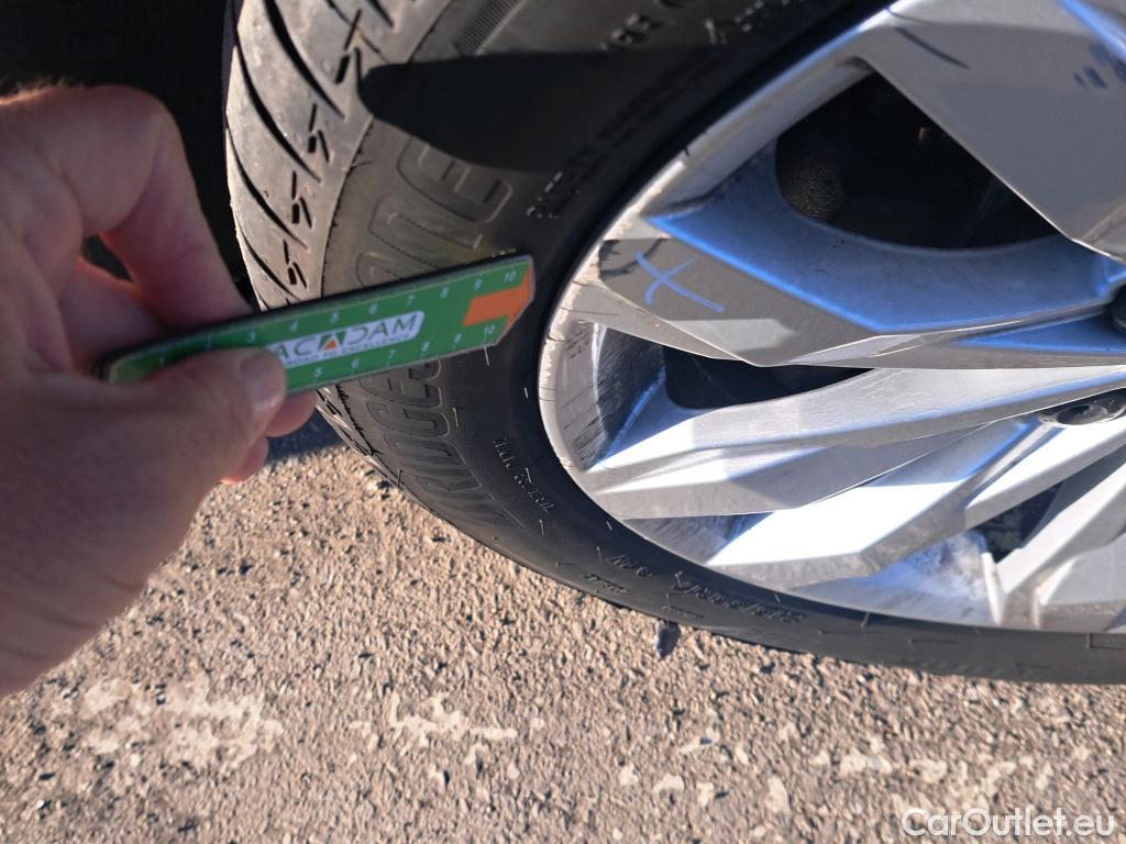  Volkswagen  T-ROC VOLKSWAGEN  / 2017 / 5P / todoterreno Advance 2.0 TDI 110kW (150CV) DSG (AC2) #10