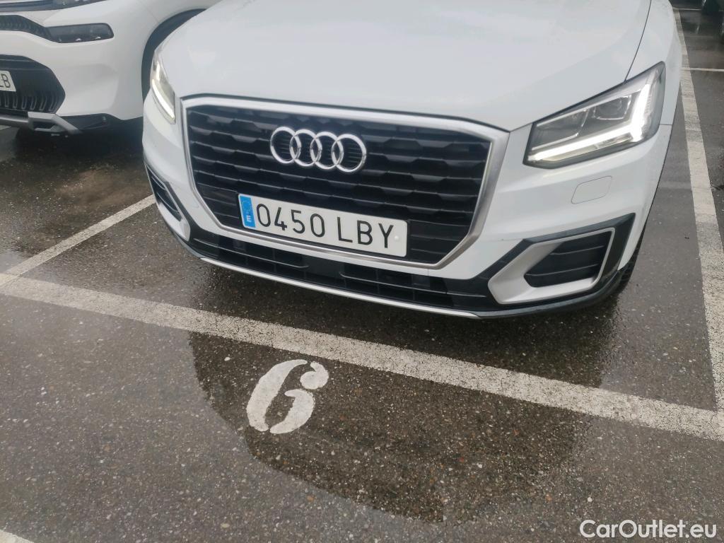  Audi  Q2 AUDI  / 2016 / 5P / todoterreno Design 30 TFSI 85kW (116CV) #19