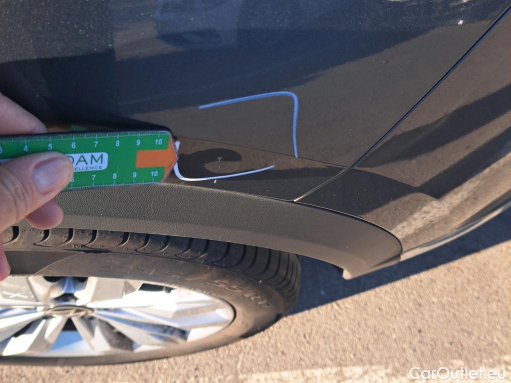  Volkswagen  T-ROC VOLKSWAGEN  / 2017 / 5P / todoterreno Advance 2.0 TDI 110kW (150CV) DSG (AC2) #6