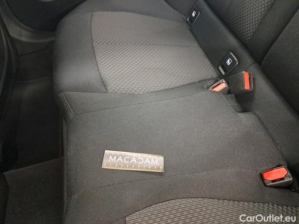  Bmw  Serie 1 BMW Série 1 / 2019 / 5P / Berline 116i DKG7 Business Design #8