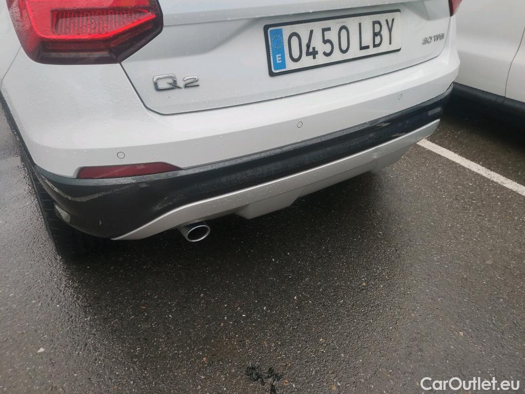  Audi  Q2 AUDI  / 2016 / 5P / todoterreno Design 30 TFSI 85kW (116CV) #11