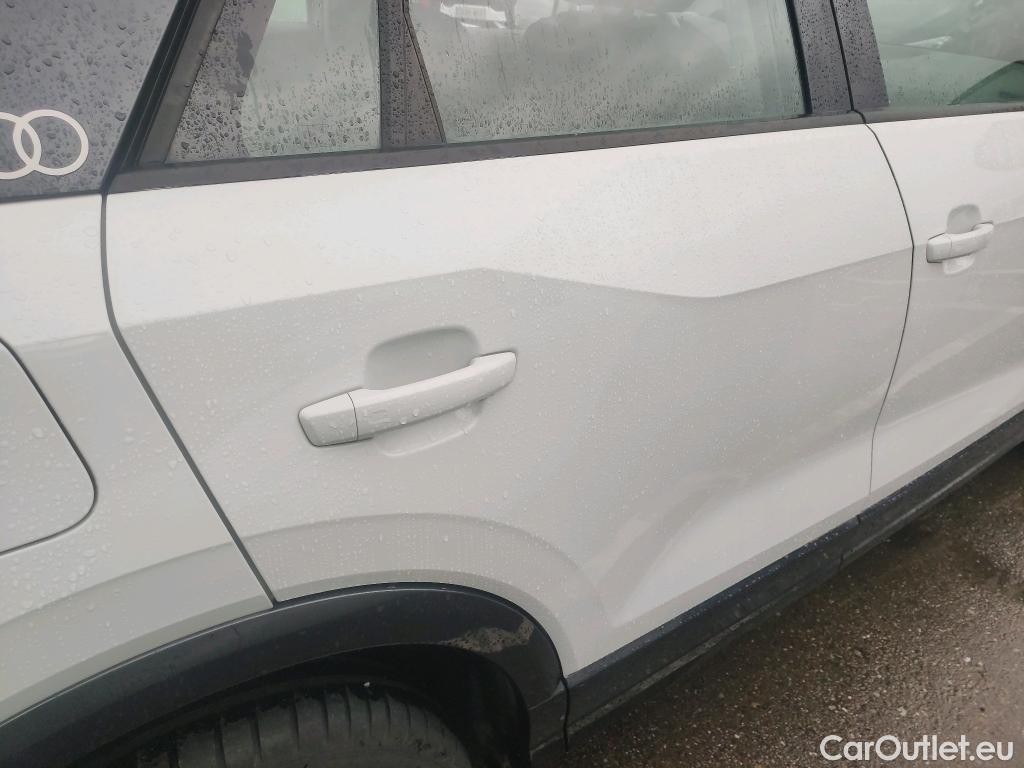  Audi  Q2 AUDI  / 2016 / 5P / todoterreno Design 30 TFSI 85kW (116CV) #3