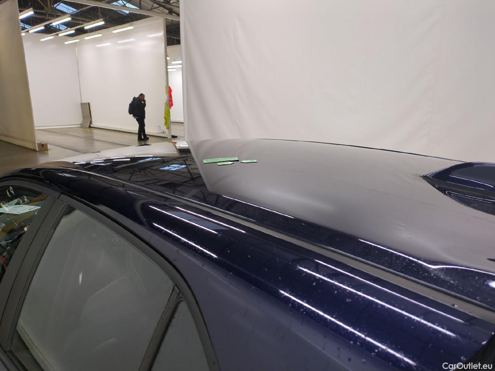  Toyota  Corolla TOYOTA  / 2018 / 5P / Berline Hybride 122h Dynamic Business Beyond Zer #13