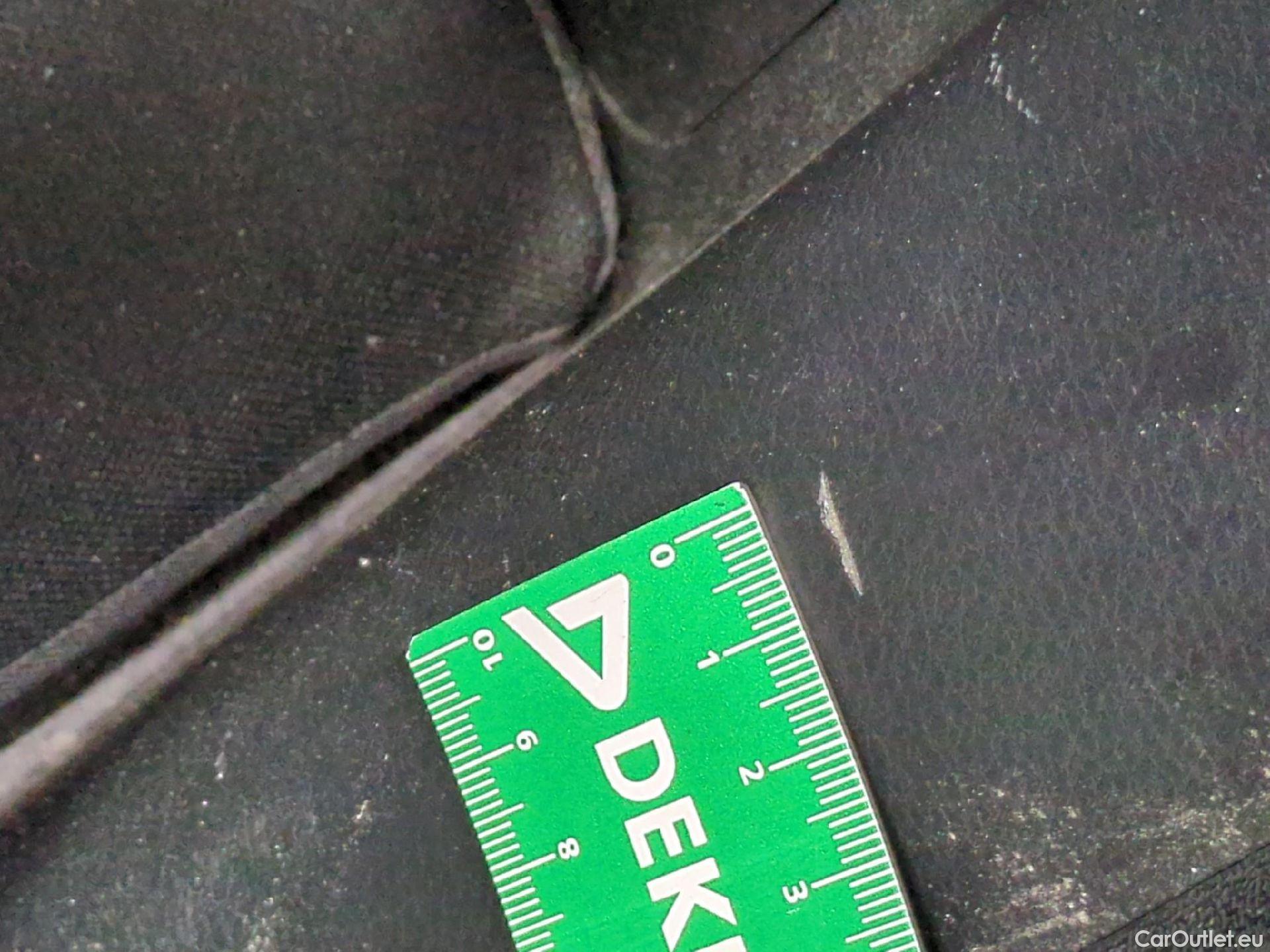  Nissan  Micra NISSAN  / 2016 / 5P / Berline IG-T 100 Business Edition #2