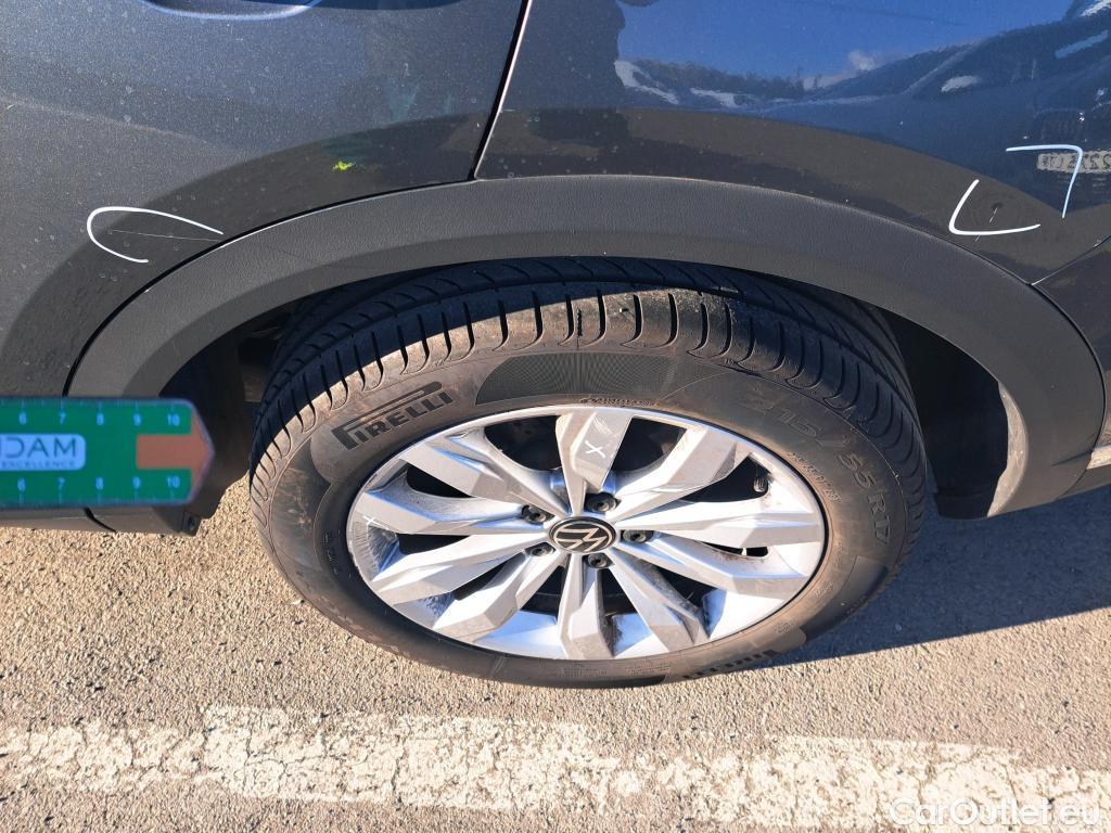  Volkswagen  T-ROC VOLKSWAGEN  / 2017 / 5P / todoterreno Advance 2.0 TDI 110kW (150CV) DSG (AC2) #7