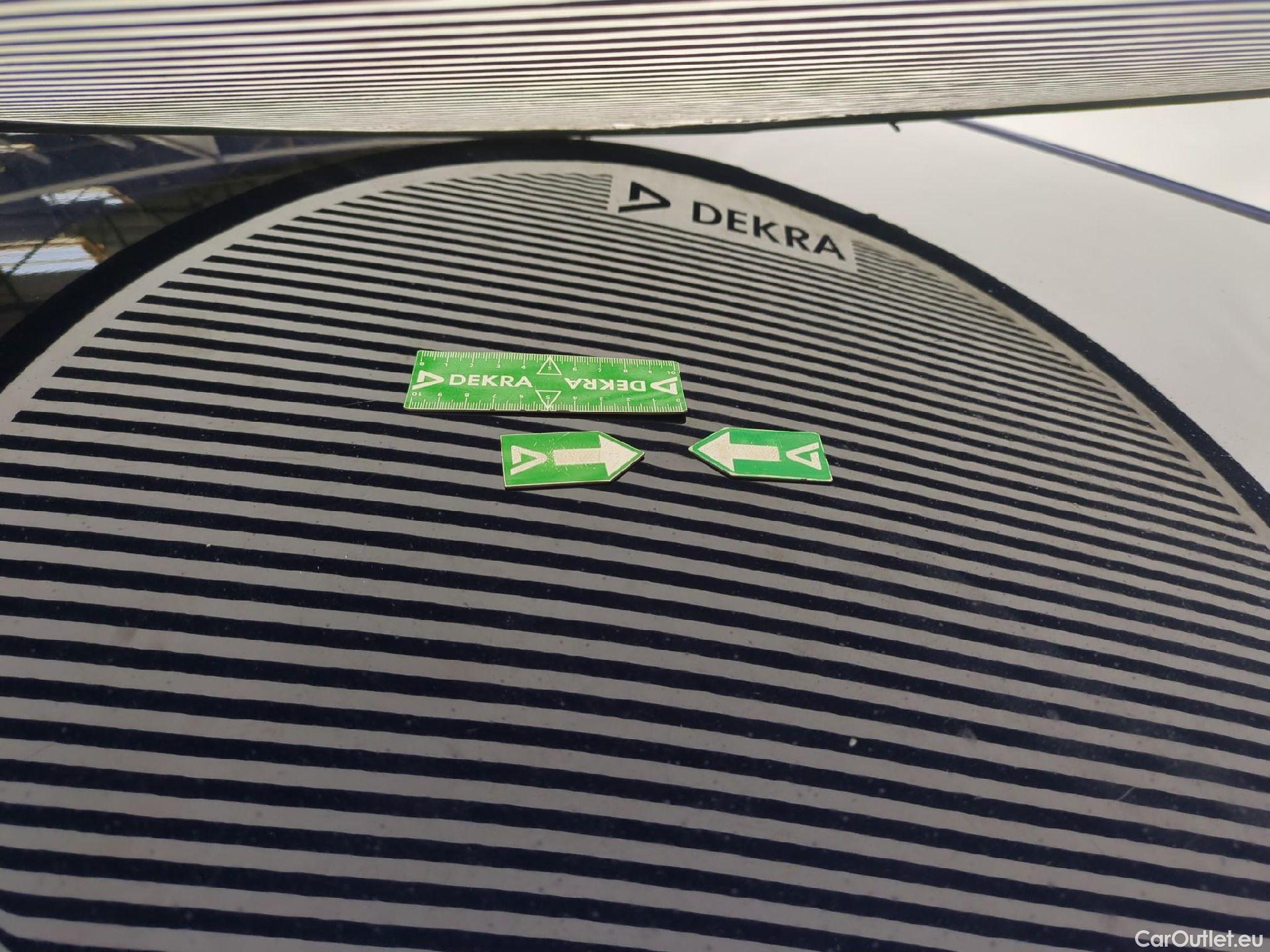  Toyota  Corolla TOYOTA  / 2018 / 5P / Berline Hybride 122h Dynamic Business Beyond Zer #14