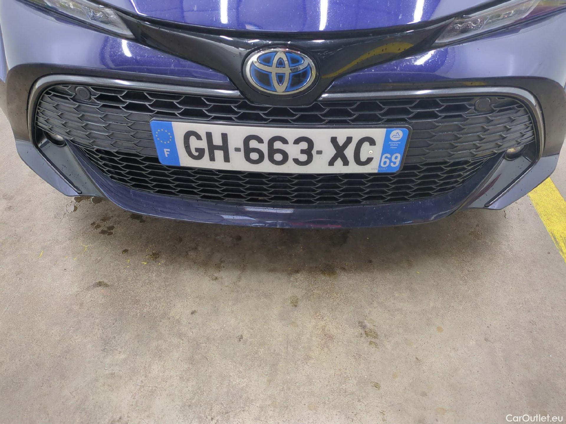  Toyota  Corolla TOYOTA  / 2018 / 5P / Berline Hybride 122h Dynamic Business Beyond Zer #8