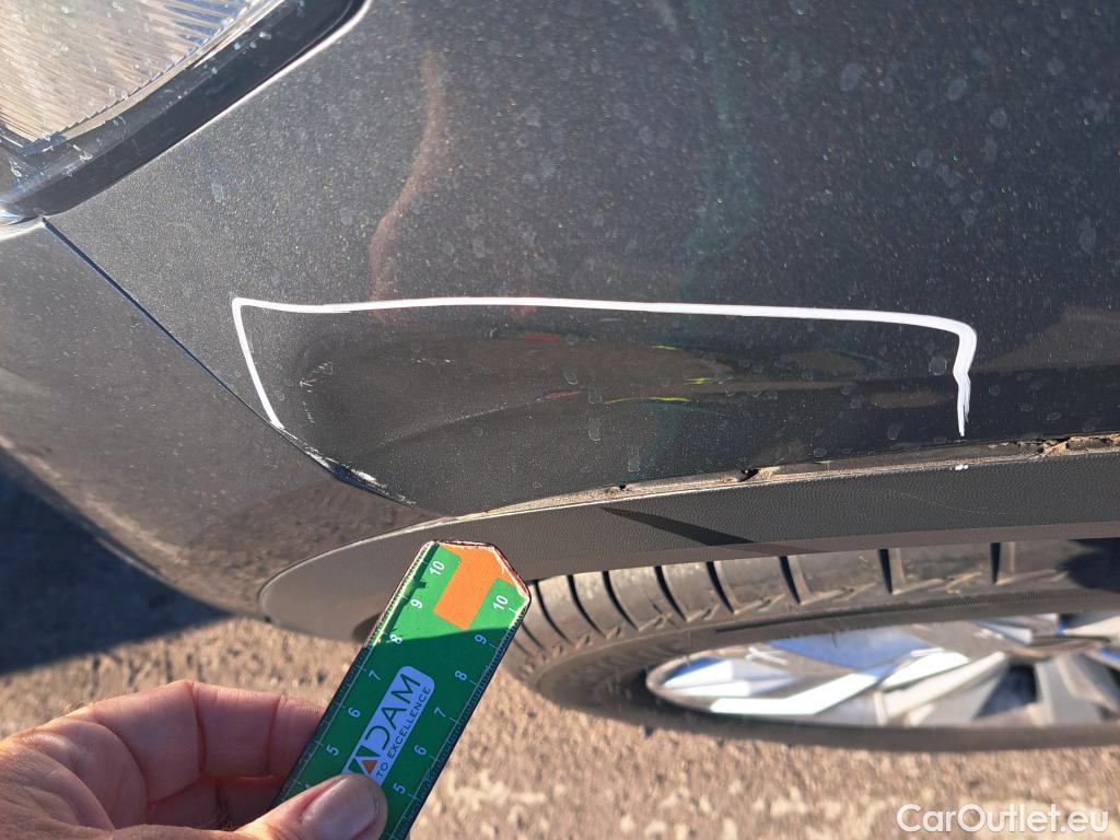  Volkswagen  T-ROC VOLKSWAGEN  / 2017 / 5P / todoterreno Advance 2.0 TDI 110kW (150CV) DSG (AC2) #4