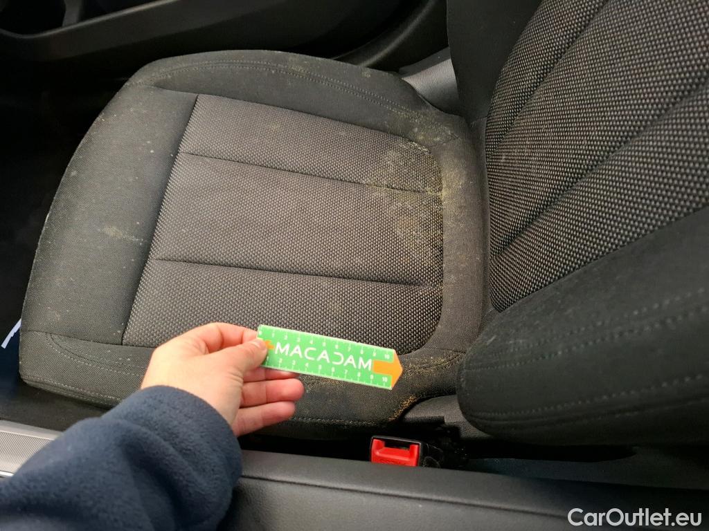  Bmw  Serie 3 BMW Série 3 Berline / 2018 / 4P / Berline 330e 292ch Business Design BVA8 Hybride #7