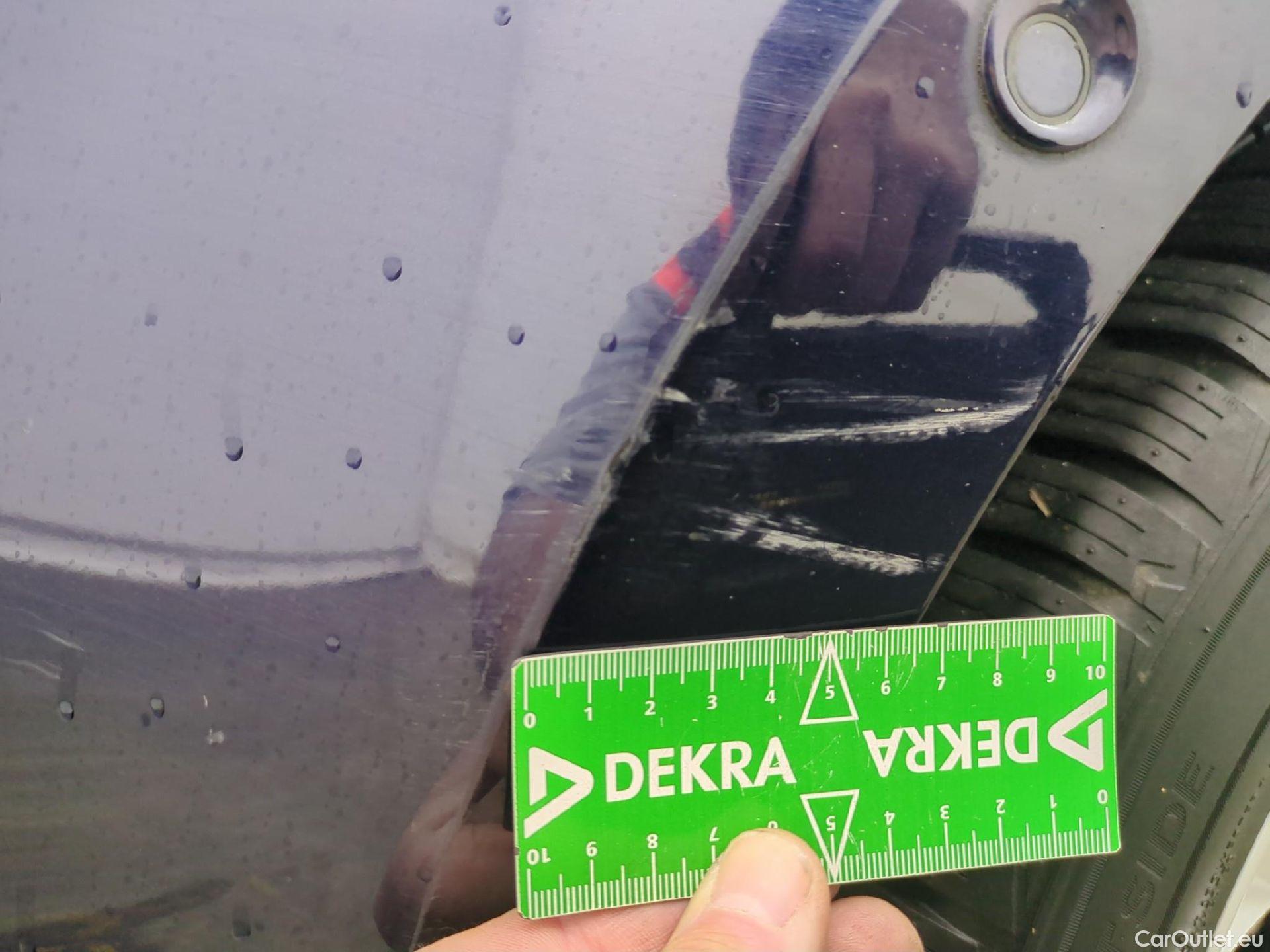  Toyota  Corolla TOYOTA  / 2018 / 5P / Berline Hybride 122h Dynamic Business Beyond Zer #17