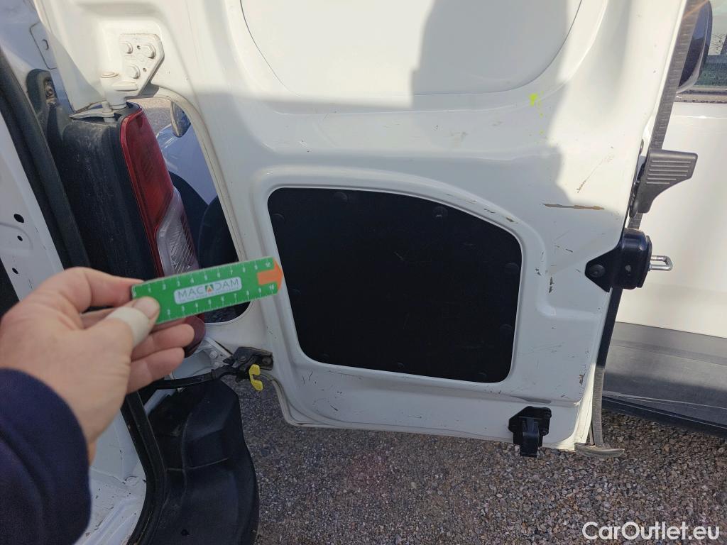  Opel  Combo OPEL  / 2018 / 3P / furgón derivado de turismo 1.6 TD S/S 74kW (100CV) Express L H1 650 #41