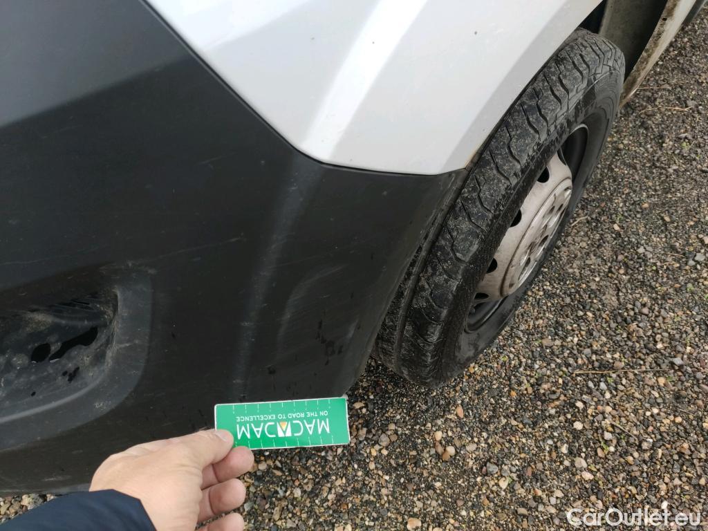  Opel  Movano OPEL  / 2021 / 4P / furgón Base L2H2 3.5T 2.2 BHDi 88kW #36