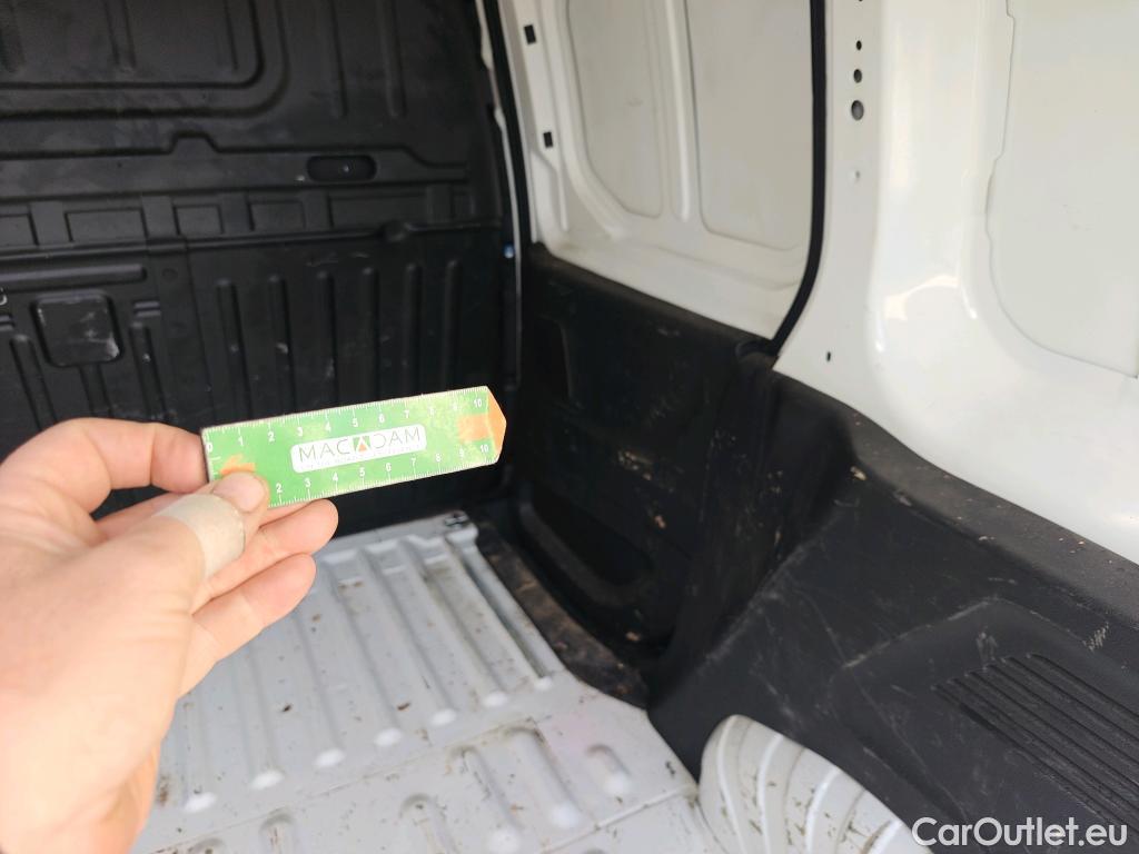  Opel  Combo OPEL  / 2018 / 3P / furgón derivado de turismo 1.6 TD S/S 74kW (100CV) Express L H1 650 #34