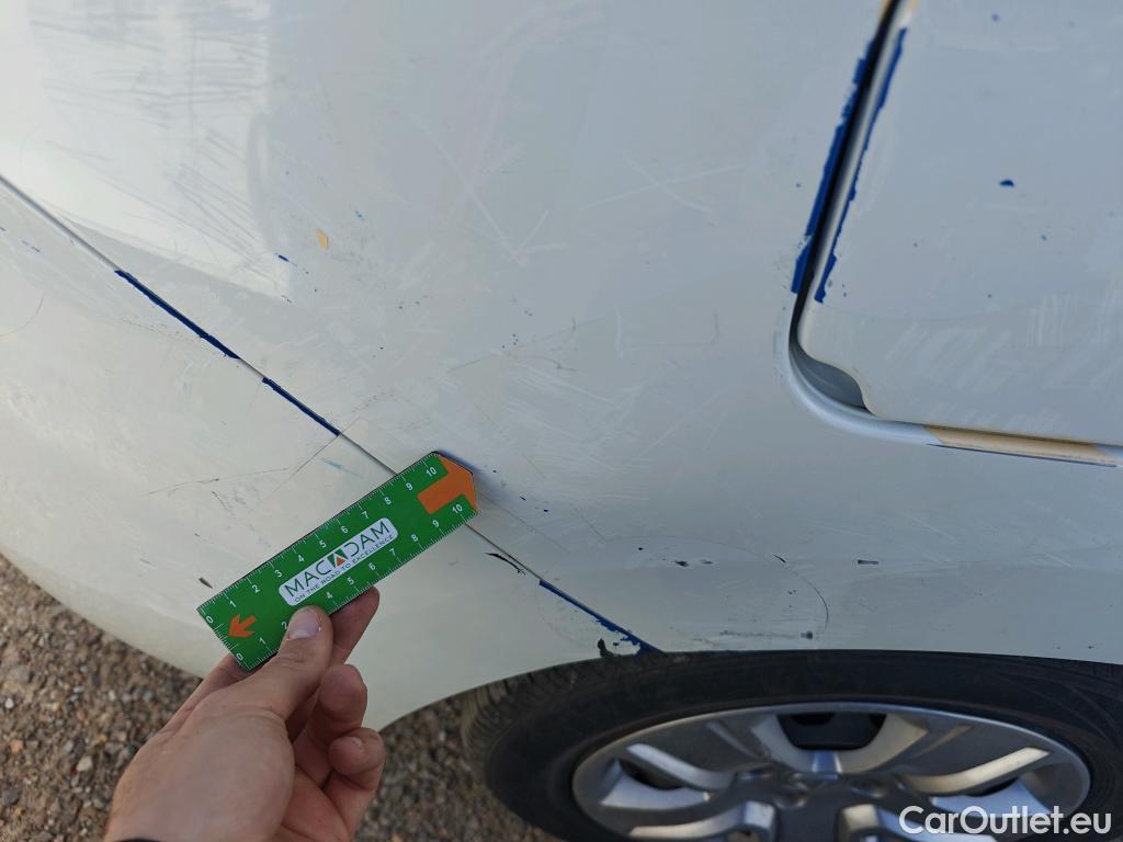  Dacia  Lodgy DACIA  / 2012 / 5P / monovolumen compacto Comfort Blue dCi 70kW (95CV) 7Pl - 18 #28