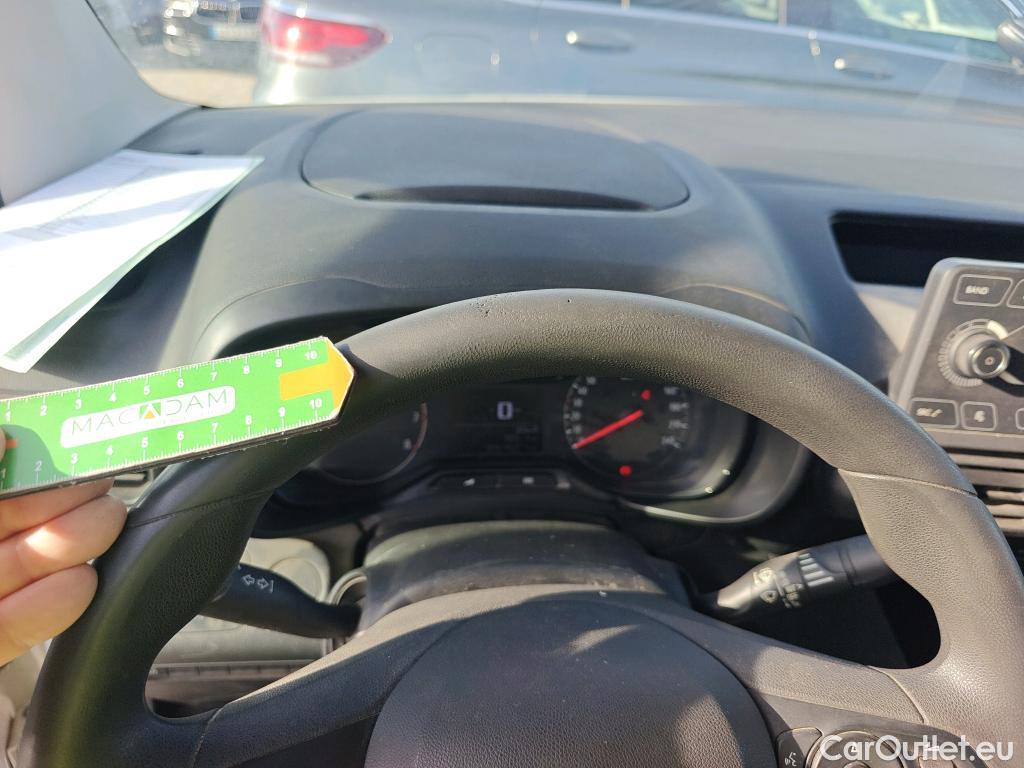  Opel  Combo OPEL  / 2018 / 3P / furgón derivado de turismo 1.6 TD S/S 74kW (100CV) Express L H1 650 #32