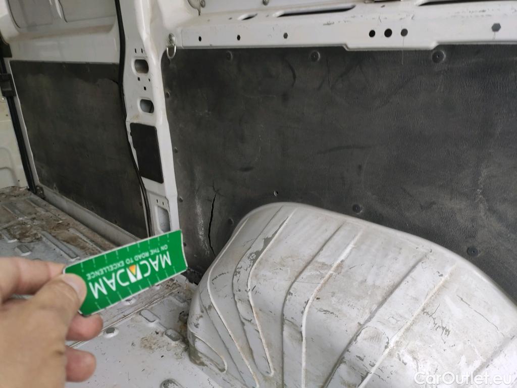  Opel  Movano OPEL  / 2021 / 4P / furgón Base L2H2 3.5T 2.2 BHDi 88kW #10