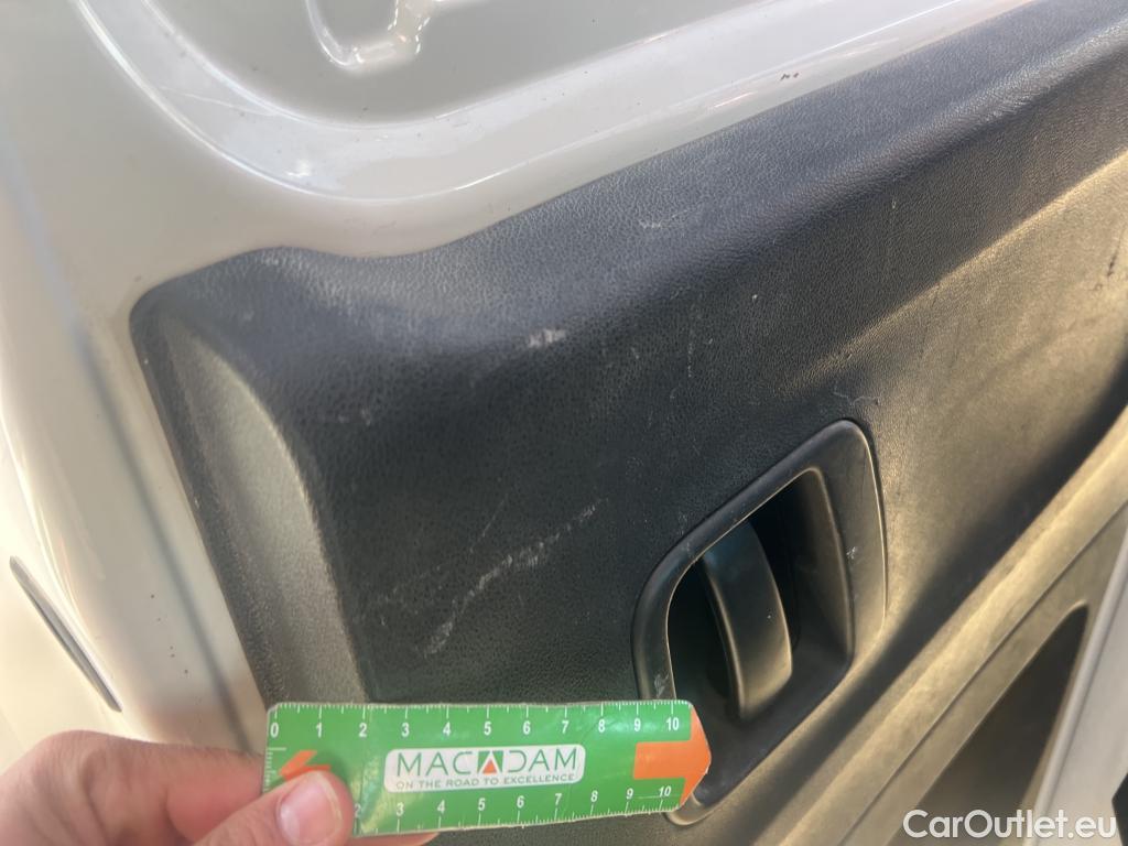  Citroen  Berlingo CITROEN  COMBI Talla M BlueHDi 100 S&S LIVE (IND) #29