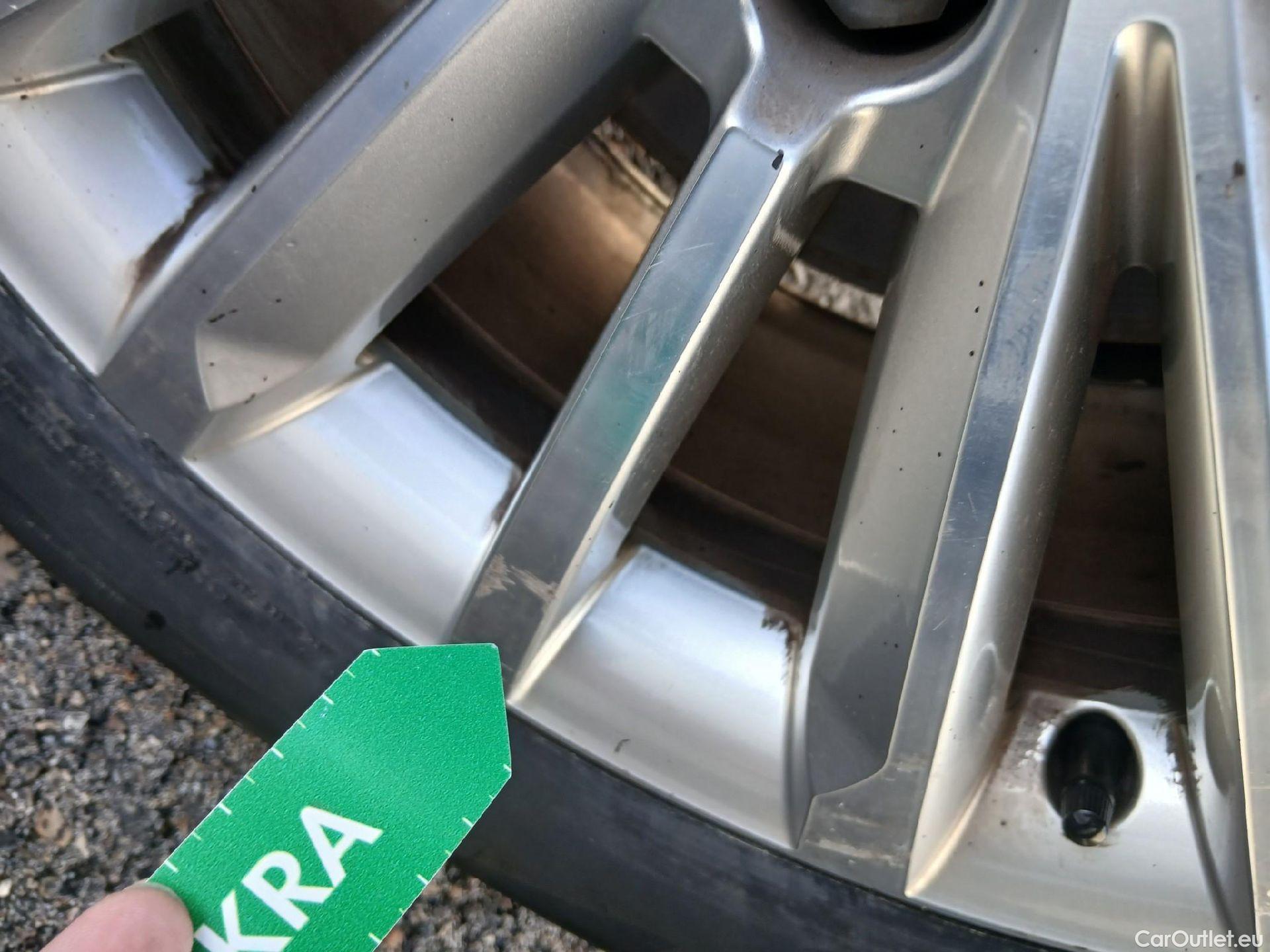  Skoda  Kodiaq SKODA  / 2016 / 5P / todoterreno 2.0 TDI 110KW (150cv) DSG 4x2 Ambition #4