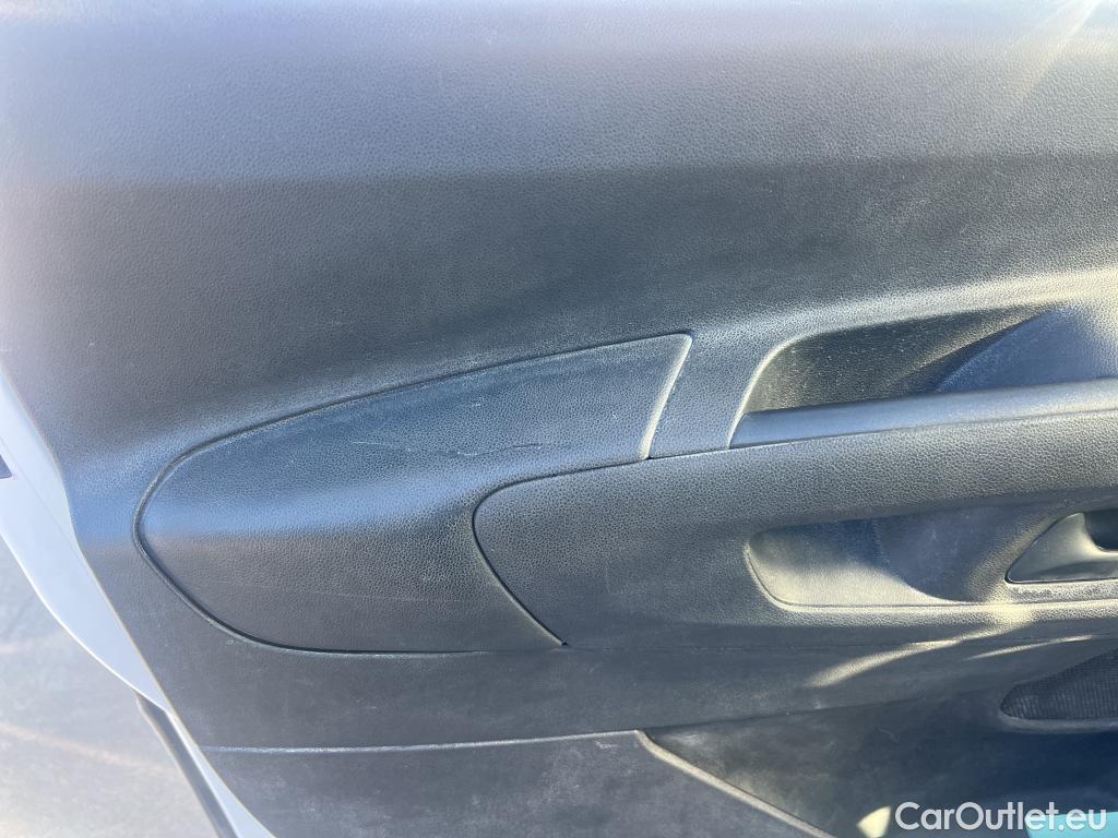  Citroen  Berlingo CITROEN  COMBI Talla M BlueHDi 100 S&S LIVE (IND) #32