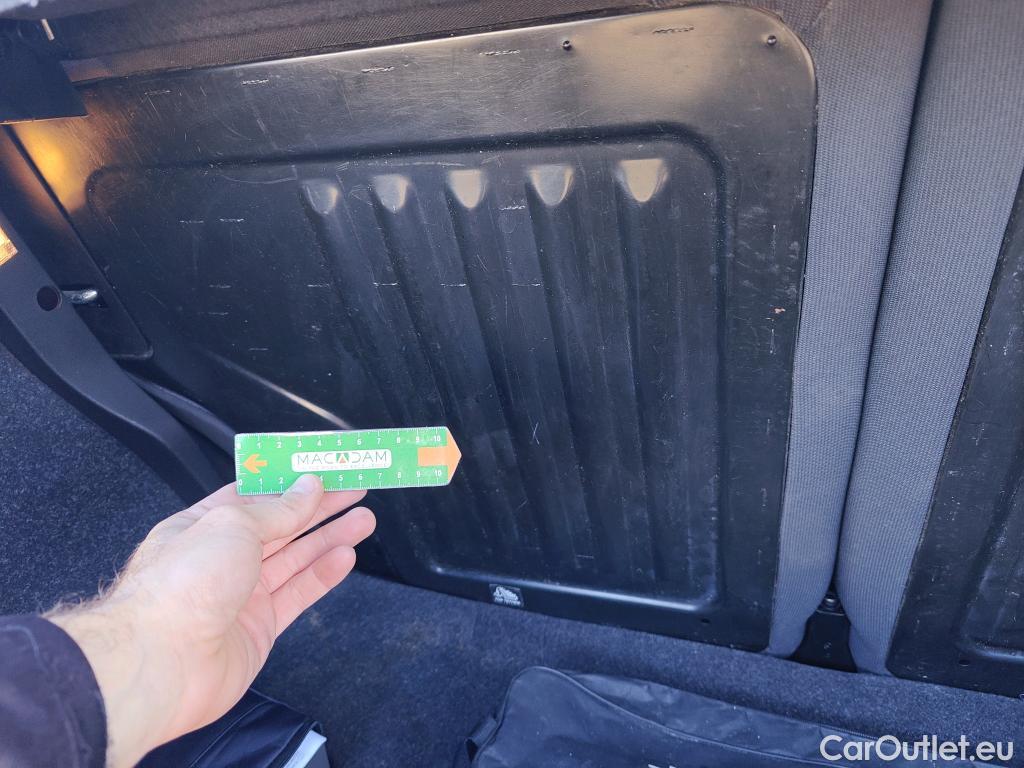  Fiat  500 FIAT  / 2015 / 3P / berlina con portón Red 1.0 Hybrid 51KW (70 CV)(SP)(SL) (AC4) #20