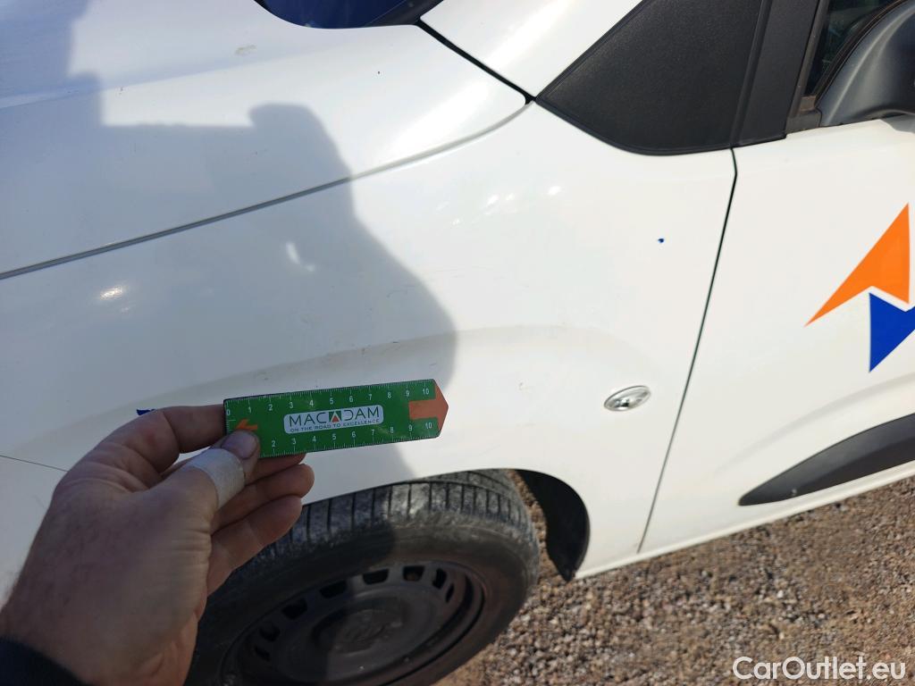  Opel  Combo OPEL  / 2018 / 3P / furgón derivado de turismo 1.6 TD S/S 74kW (100CV) Express L H1 650 #35