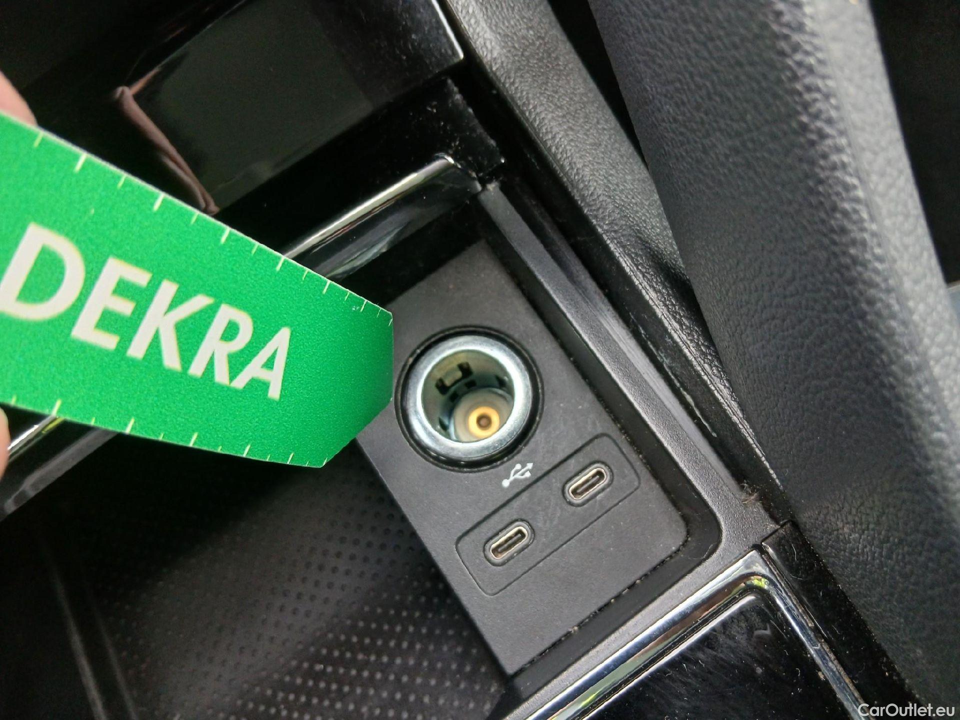  Skoda  Kodiaq SKODA  / 2016 / 5P / todoterreno 2.0 TDI 110KW (150cv) DSG 4x2 Ambition #2