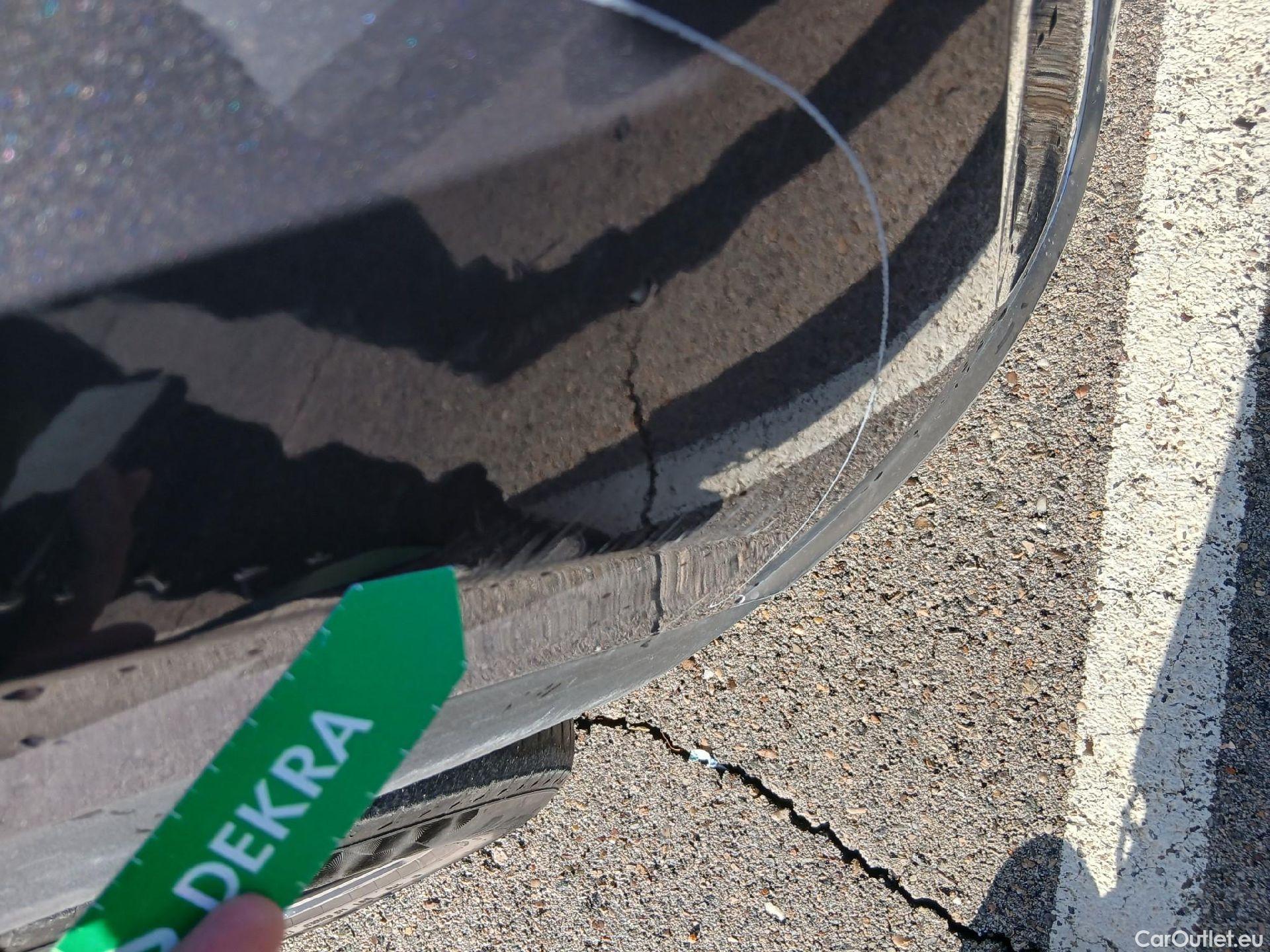  Hyundai  Santa Fe HYUNDAI  / 2021 / 5P / todoterreno 1.6 TGDi PHEV Tecno Auto 4x4 #7