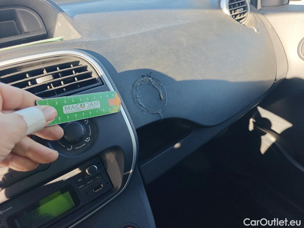  Renault  Kangoo RENAULT  Furgón/2013/3P/furgón derivado de turismo Profesional Blue dCi 70kW (95CV) #30